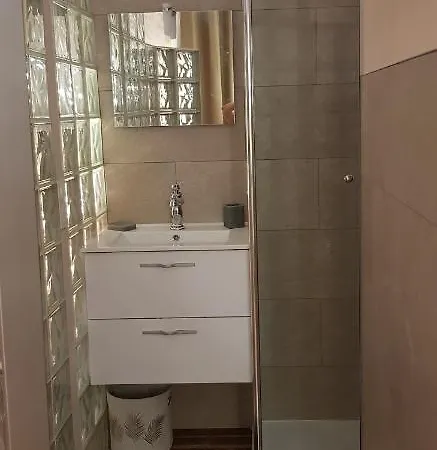 Chez Dedou Et Madou Panzió 3*