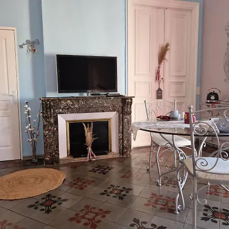 Bed & Breakfast Chez Dedou Et Madou *