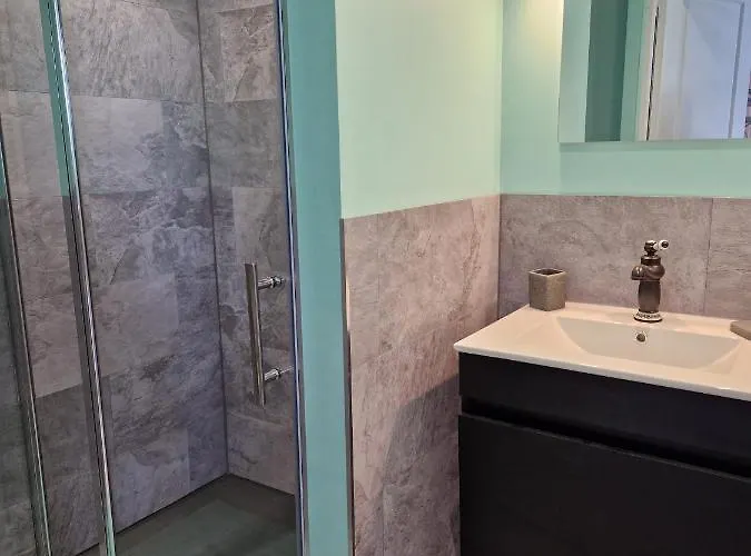 Bed & Breakfast Chez Dédou Et Madou 3*
